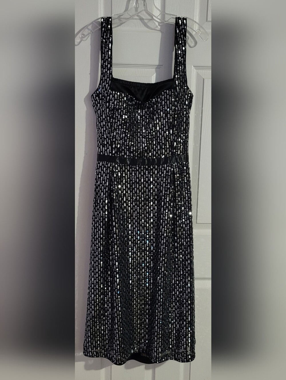 Kensie Black & Silver Dotted Sweetheart Midi Dress - Picture 4 of 8
